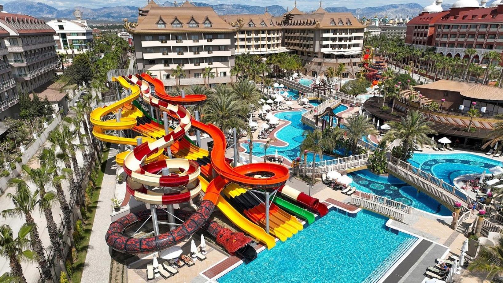 סייד Royal Dragon Hotel מראה חיצוני תמונה