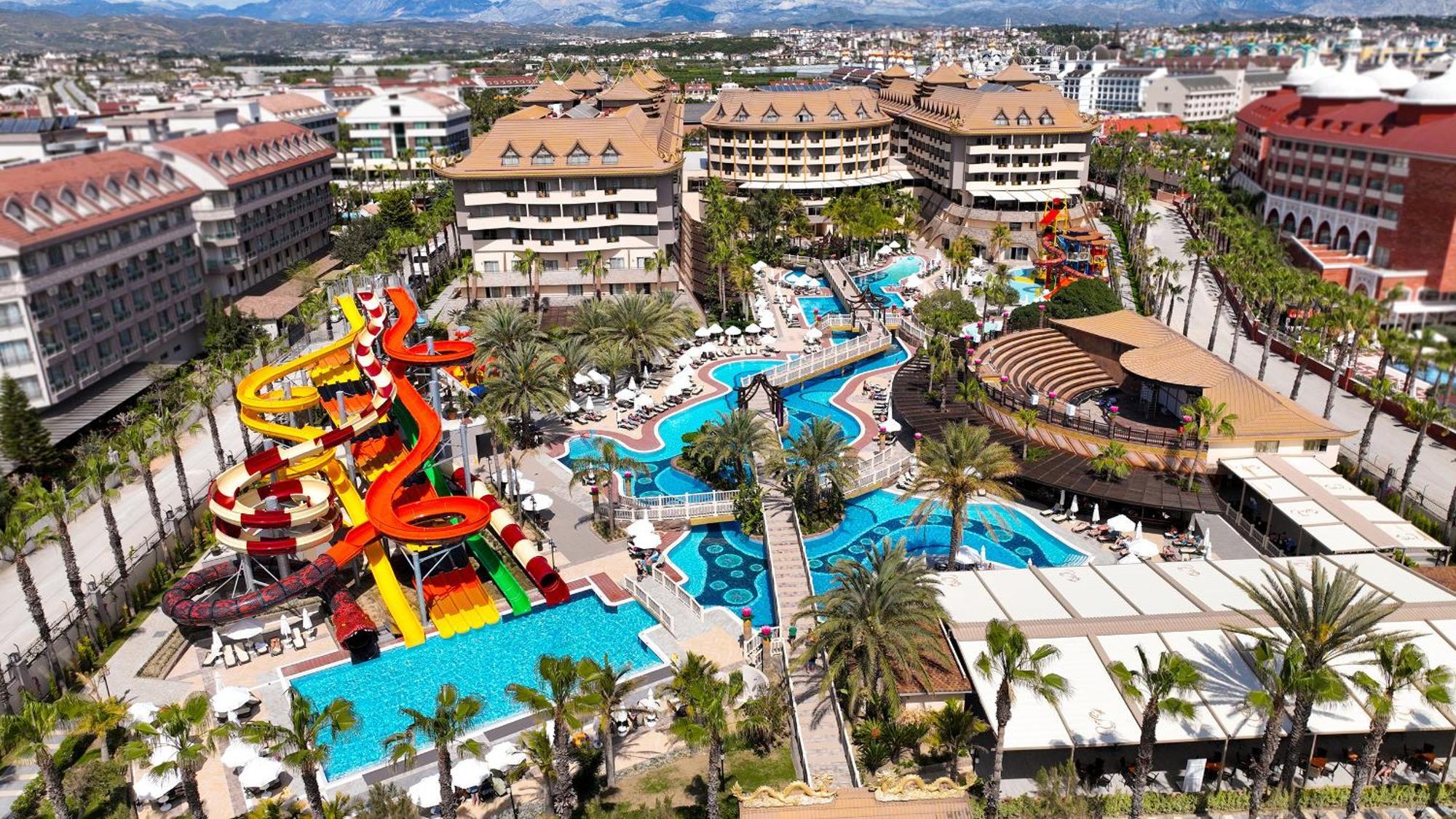 סייד Royal Dragon Hotel מראה חיצוני תמונה