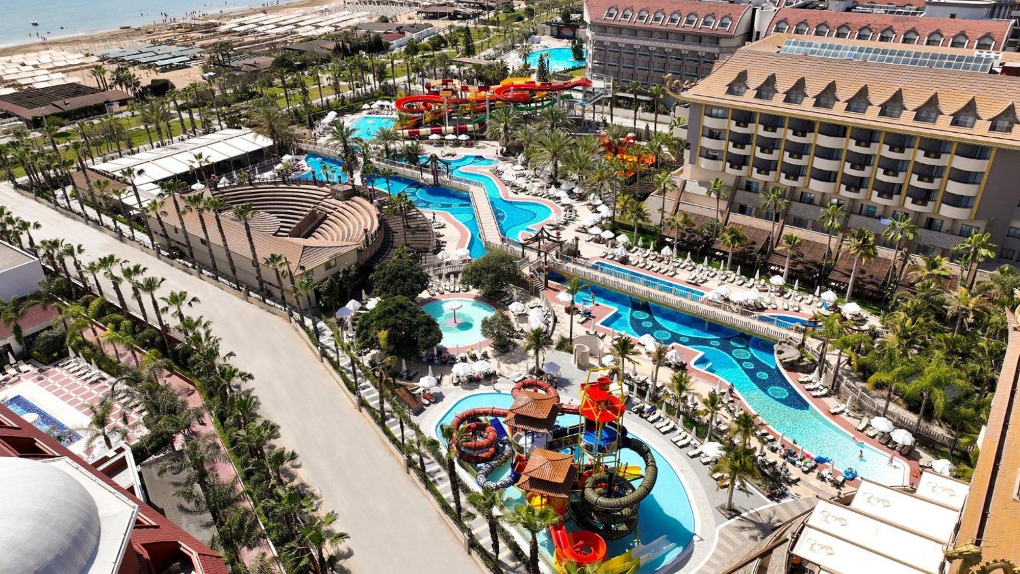 סייד Royal Dragon Hotel מראה חיצוני תמונה