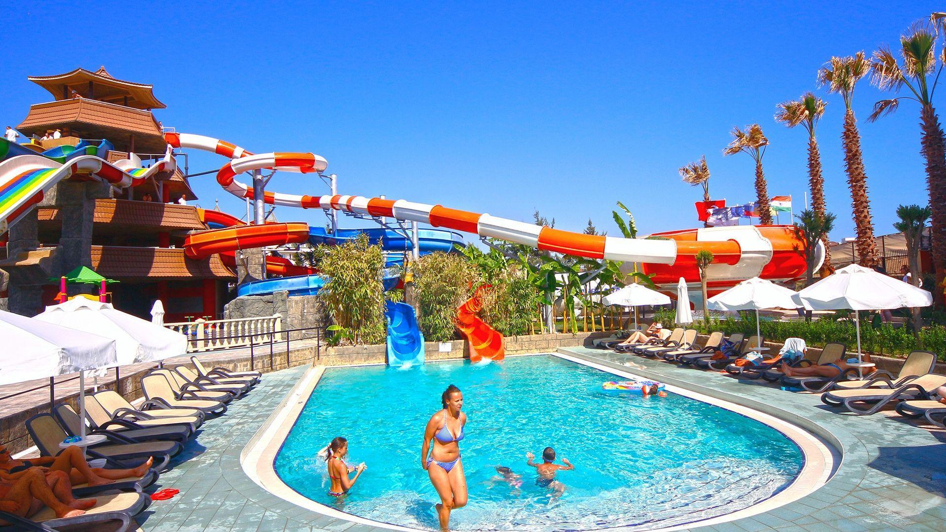 סייד Royal Dragon Hotel מראה חיצוני תמונה