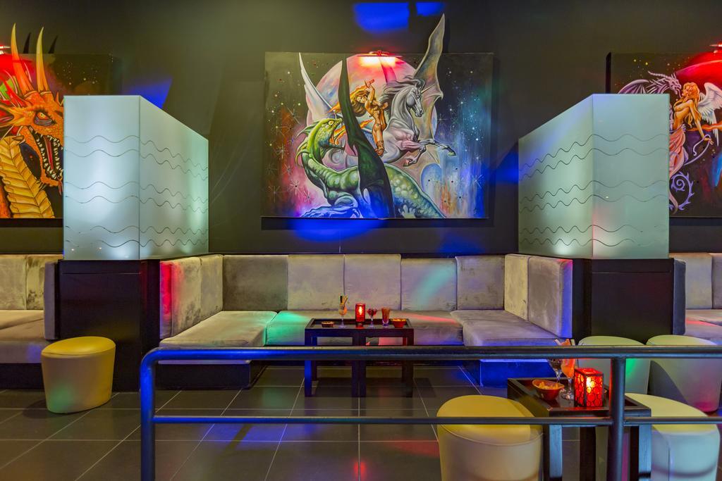סייד Royal Dragon Hotel מראה חיצוני תמונה